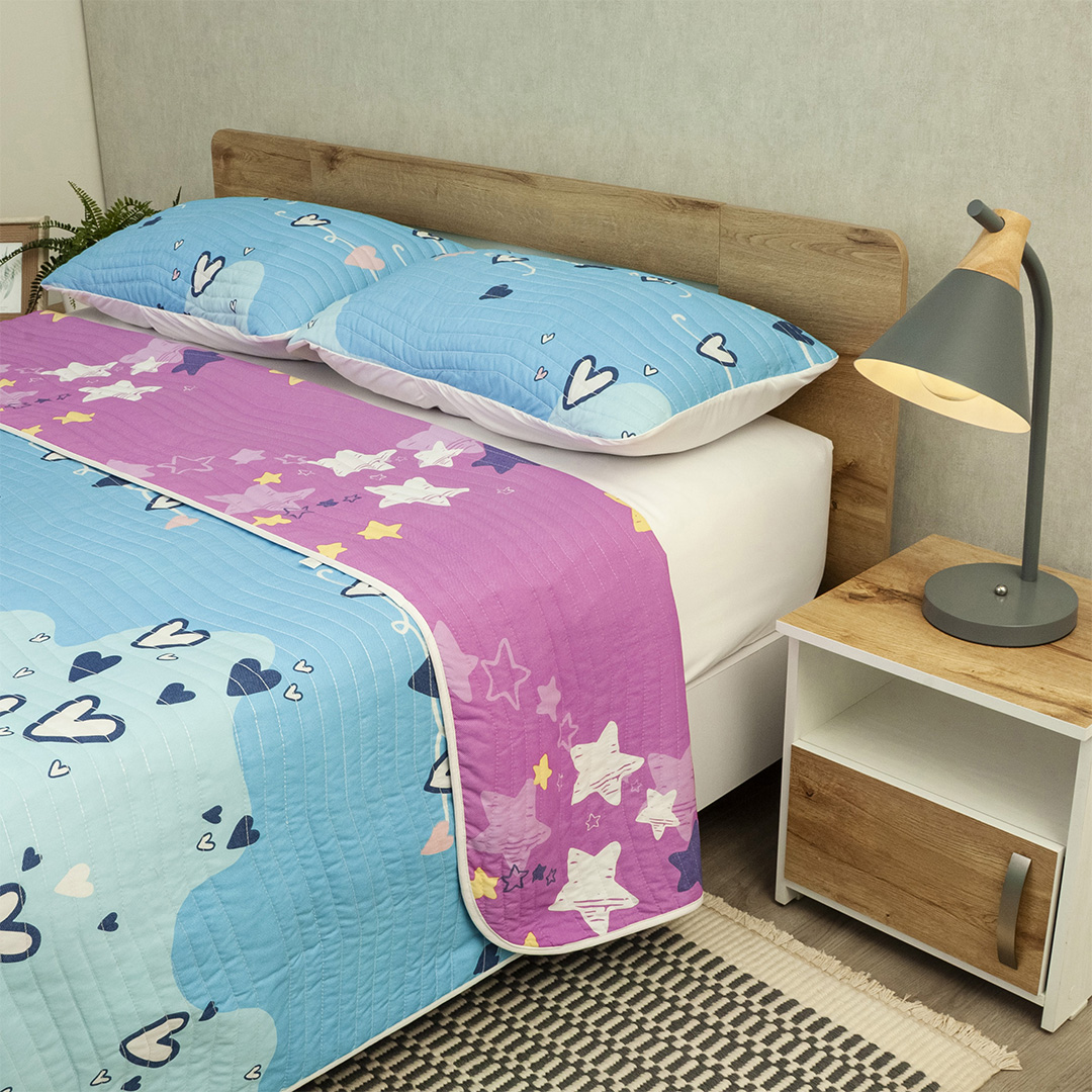 Cubrelecho Estampado Prensado Doble Faz Universo Pop