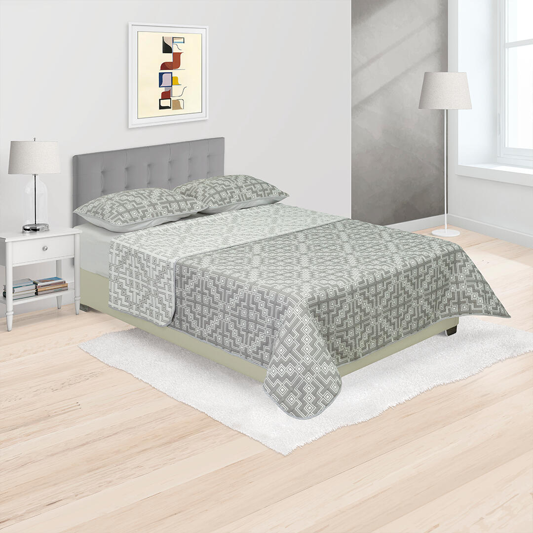   CUBRELECHO PRENSADO DOBLE FAZ TRAMA TEJIDO GEOMETRICO FONDO GRIS 